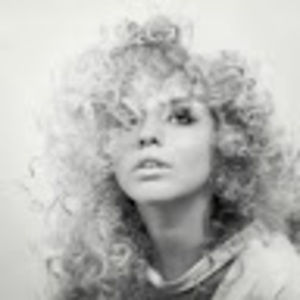 Meet your Posher, Carolina